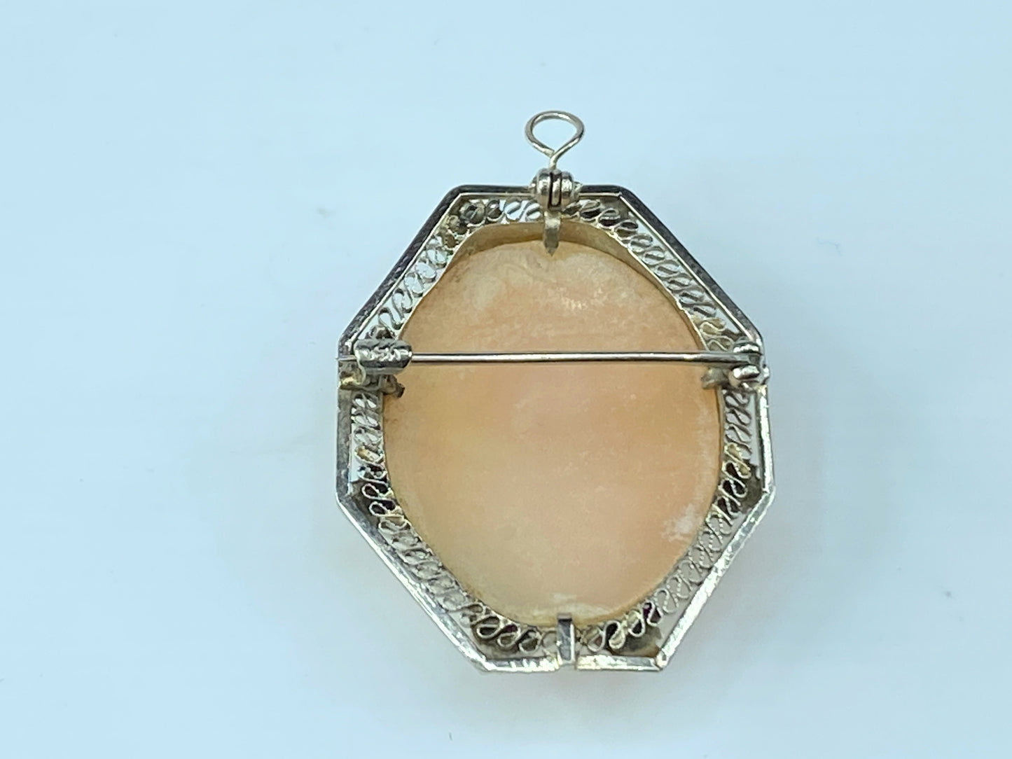 Exquisite Art Deco filigree Cameo 14 karat white gold brooch