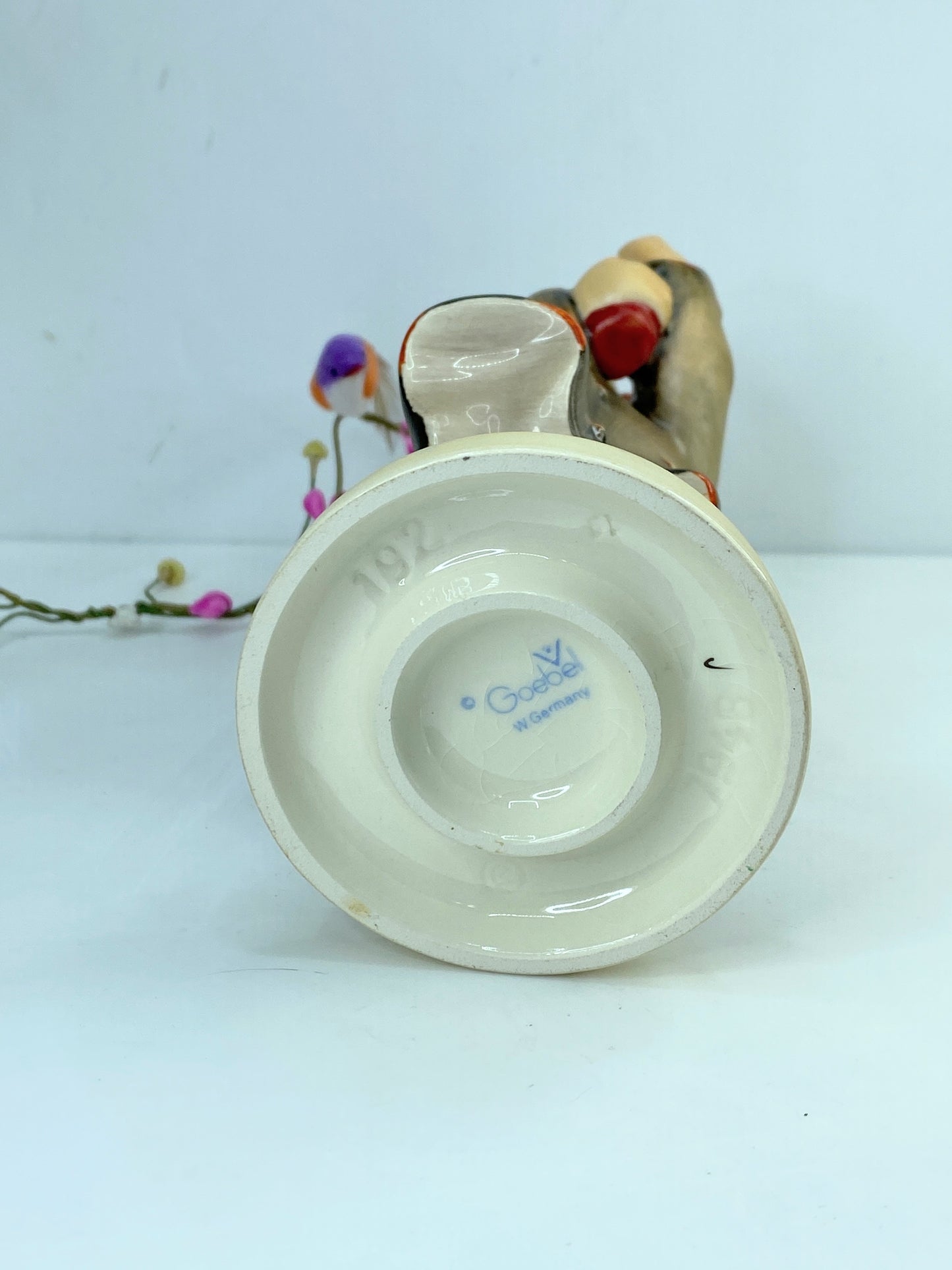 Goebel Hummel Watchful Angel figurine #191, TMK5, angel with candlestick A529