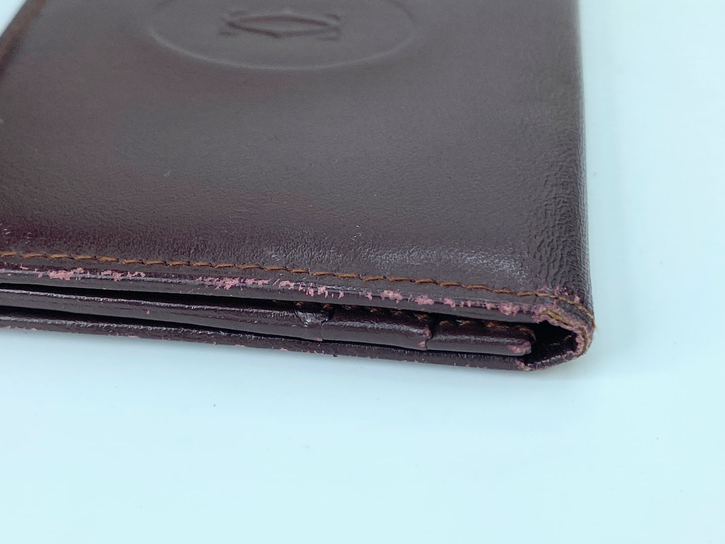 Cartier Must De Bordeaux Leather Card Holder Wallet Gold Corner Accents GS422