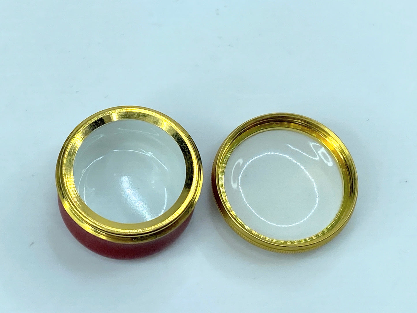 Halcyon Days enamel trinket box with a Christmas snowman A571