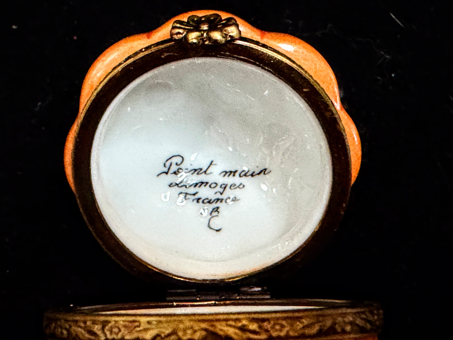 Limoges Peint Main Pumpkin Carriage Trinket Box Rollable A1102