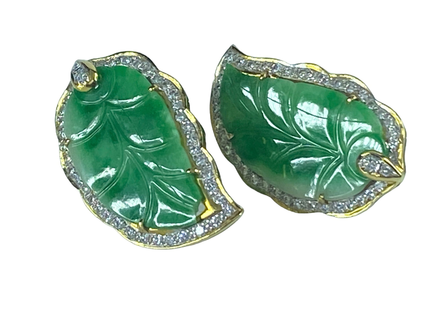 c1960's 18 karat Jadeite Foliage Diamond embellished earrings 15.4g