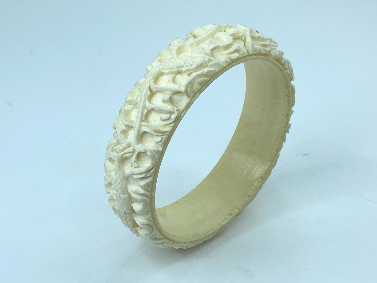 Intricate 20mm carved high relief dragon Resin/Bone bangle c 1880-1930 GS696