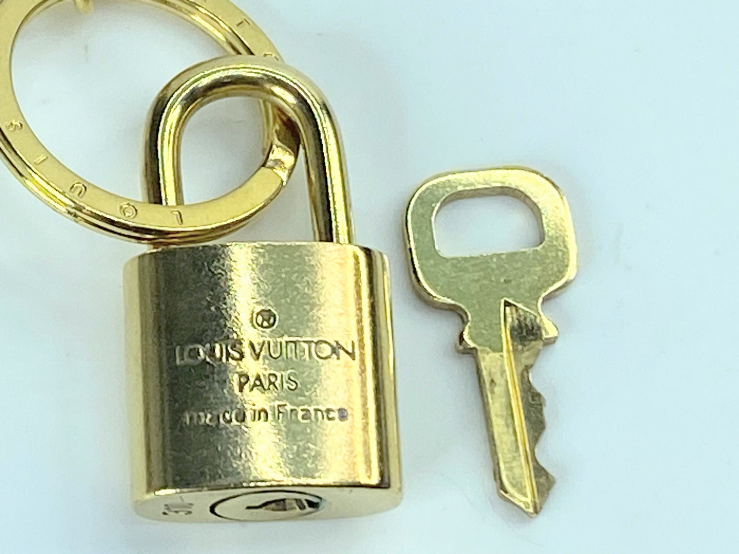 Louis Vuitton Leather Flower BB charm and the padlock Key set M63085 GS435