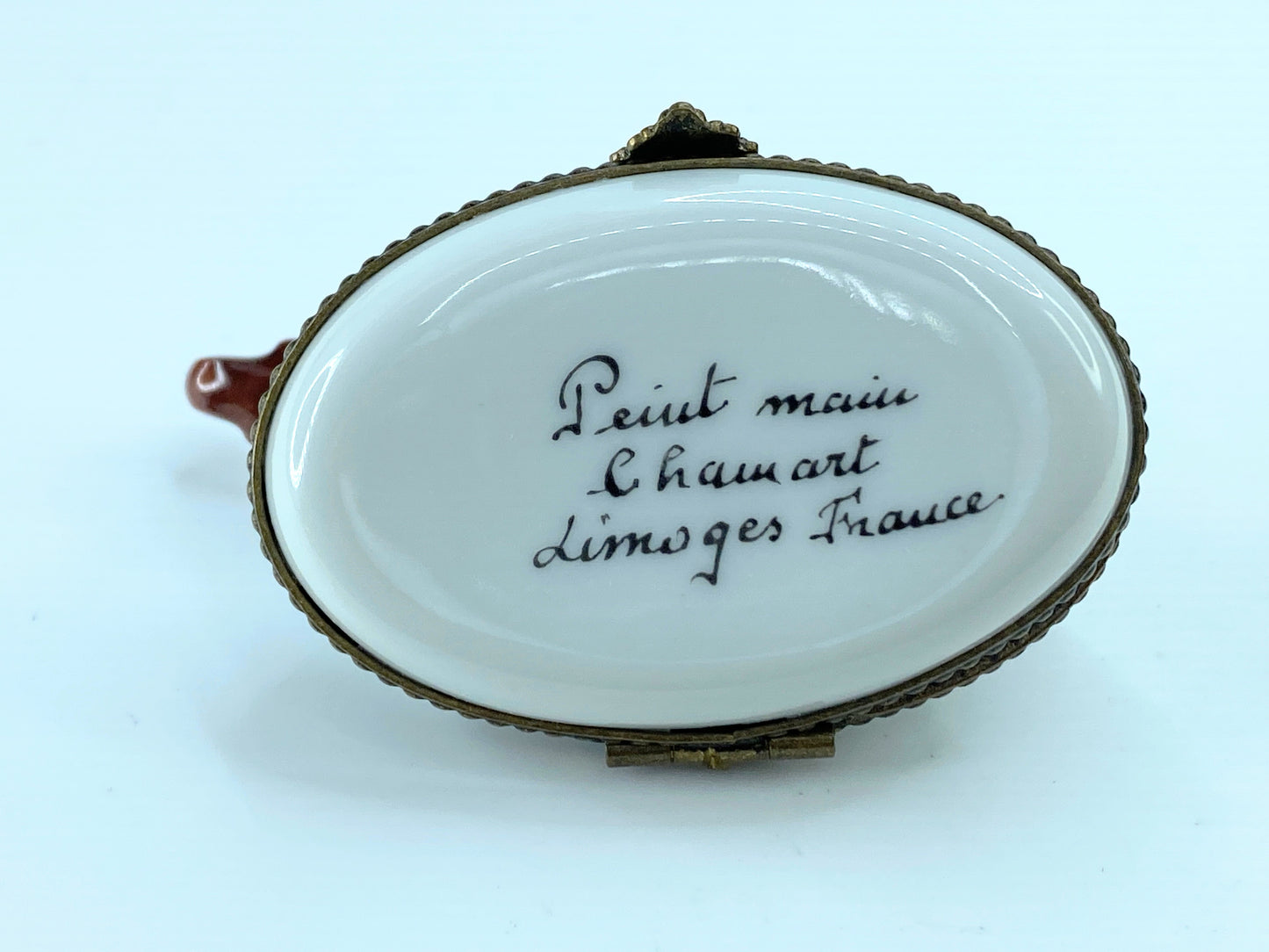 Chamart Limoges Peint Main bow music sheet Violin baby blue trinket box A104