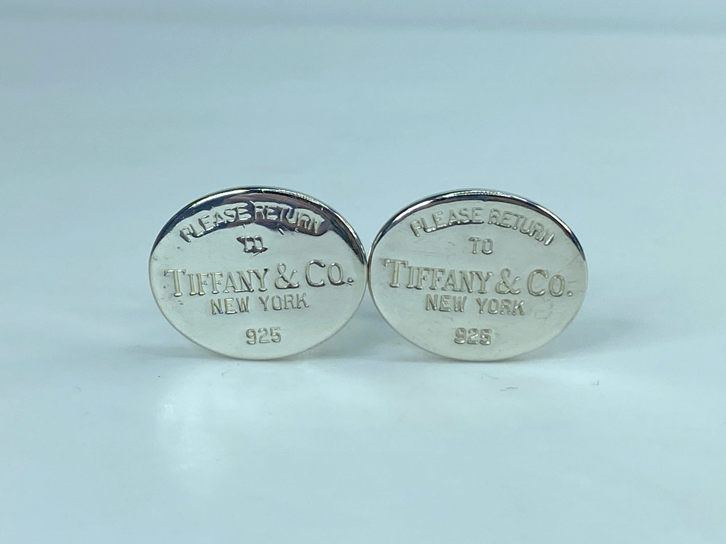 Tiffany & Co. Return to Tiffany oval Cufflinks authentic with box 13.6g JR549