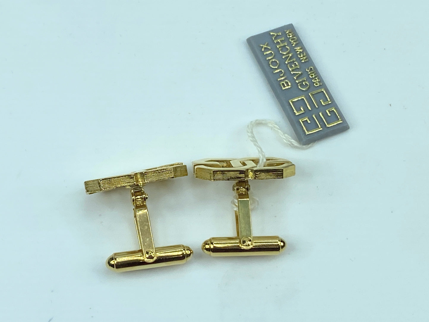 Bijoux Givenchy square gold silvery tone cufflink in black velvet 10.7g GS456