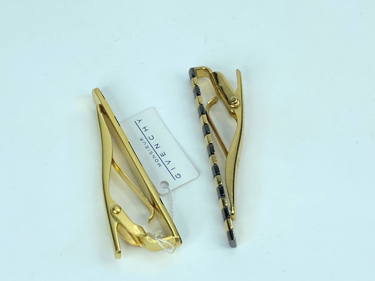 Givenchy golden tone black enamel tie clip set of two 13.1g GS463