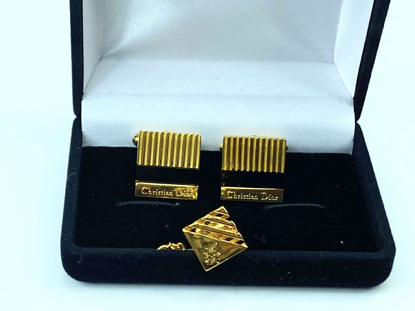 Vintage Gold-Tone Cufflinks and Tie Tag Set with Onyx GS553