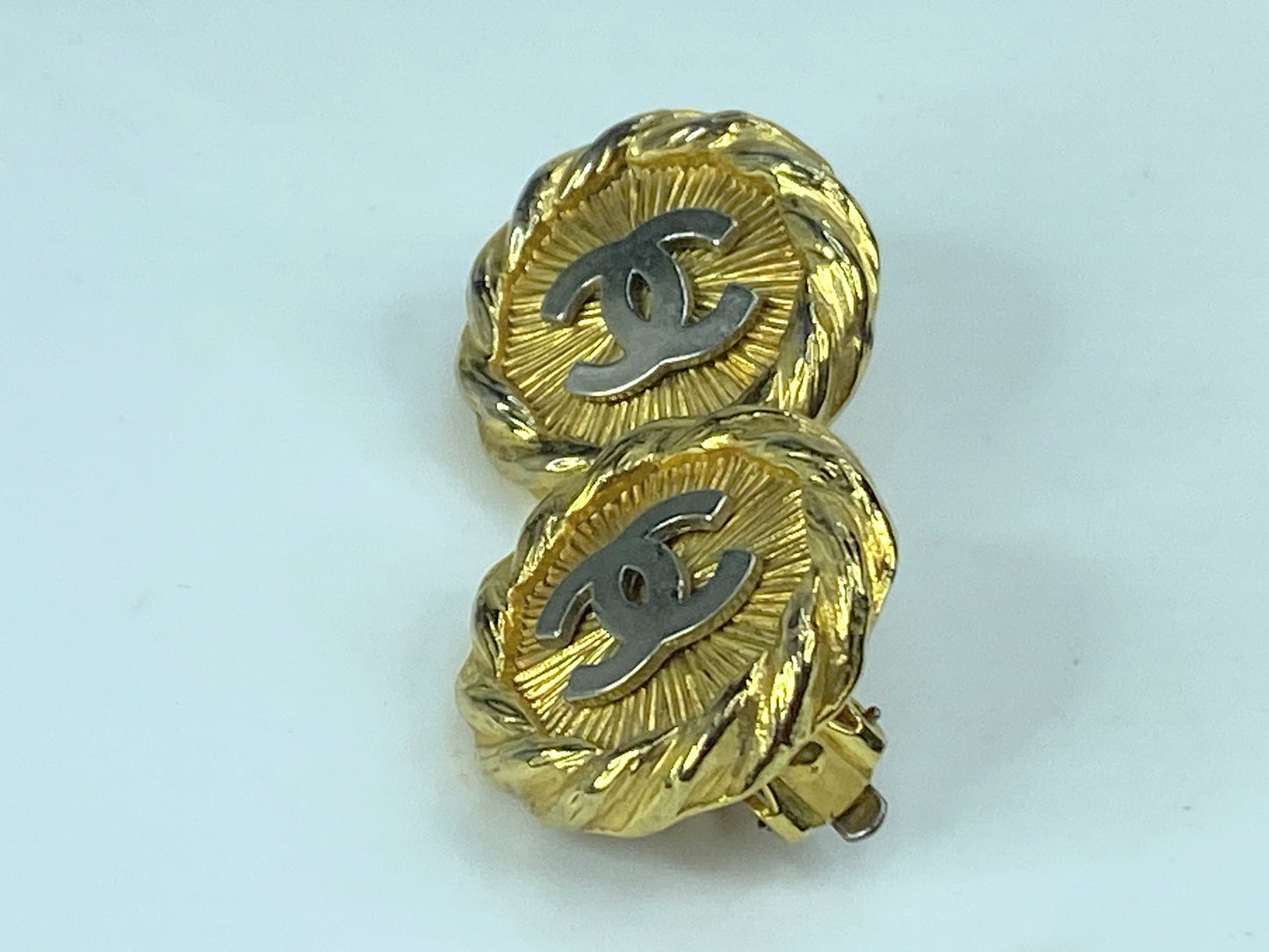 CHANEL CC Logos Round Twist Rope Clip-On Earrings Gold Tone Auth w/Box GS465