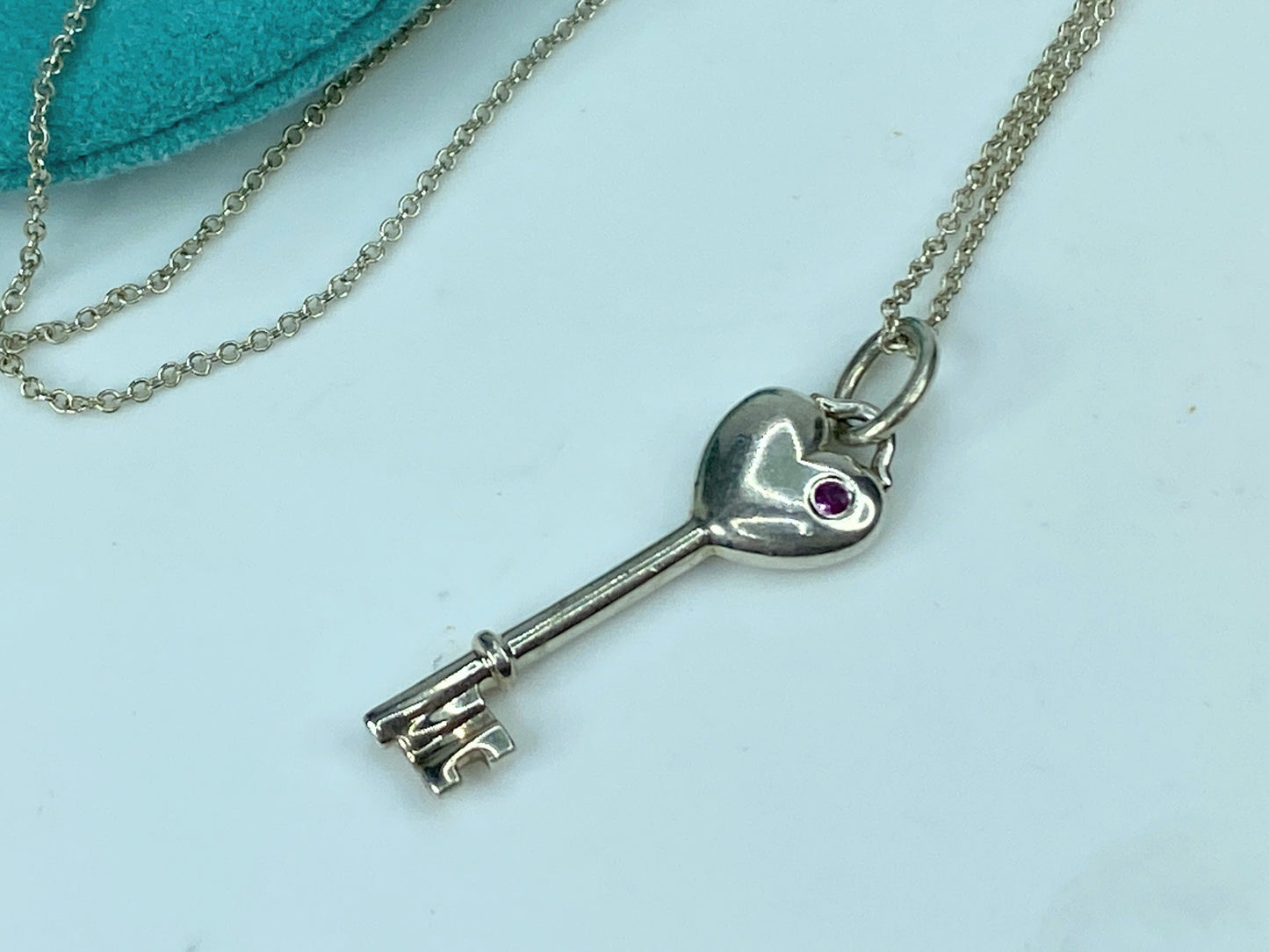 Tiffany & Co. sterling silver Ruby Puffy Heart Love Key pendant necklace JR577