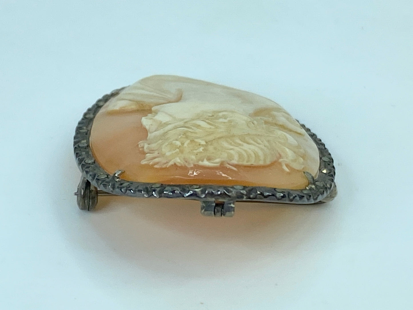 Italian Shell Cameo sterling Pendant Brooch in original box 1.75' 9.8g JR580