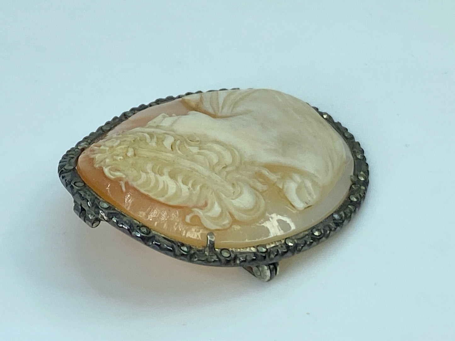 Italian Shell Cameo sterling Pendant Brooch in original box 1.75' 9.8g JR580