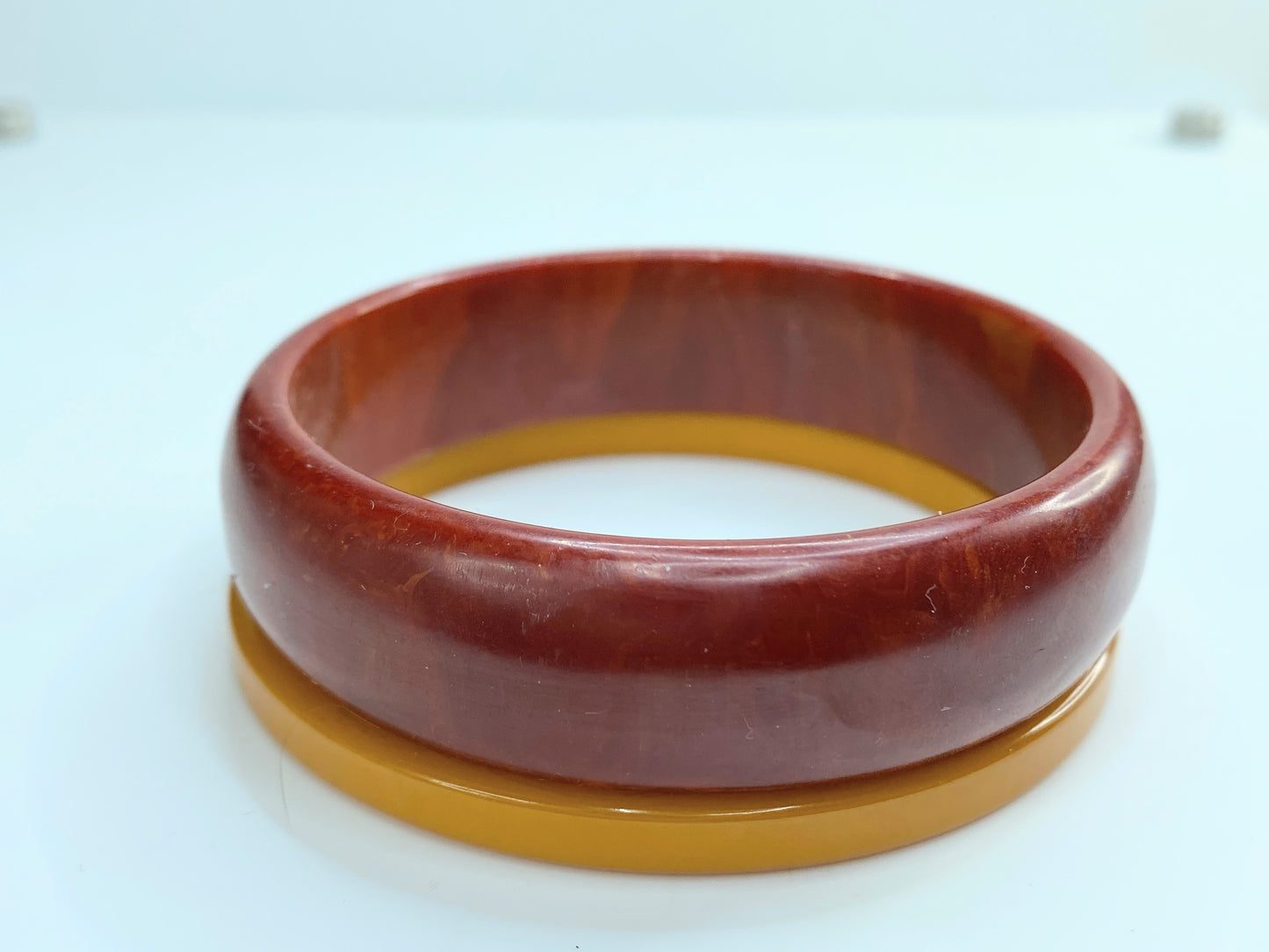 Bakelite Catalin nature grain pattern oxblood burgundy amber color bangle GS182
