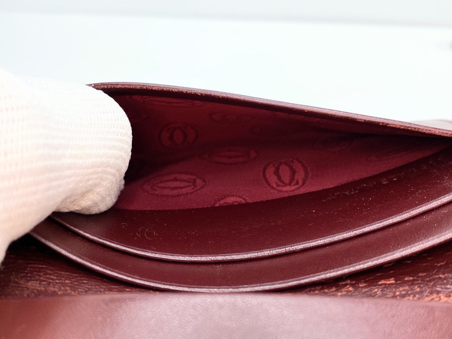 Cartier Must De wallet Red Burgundy bi-folded Leather gold-tone hardware A241