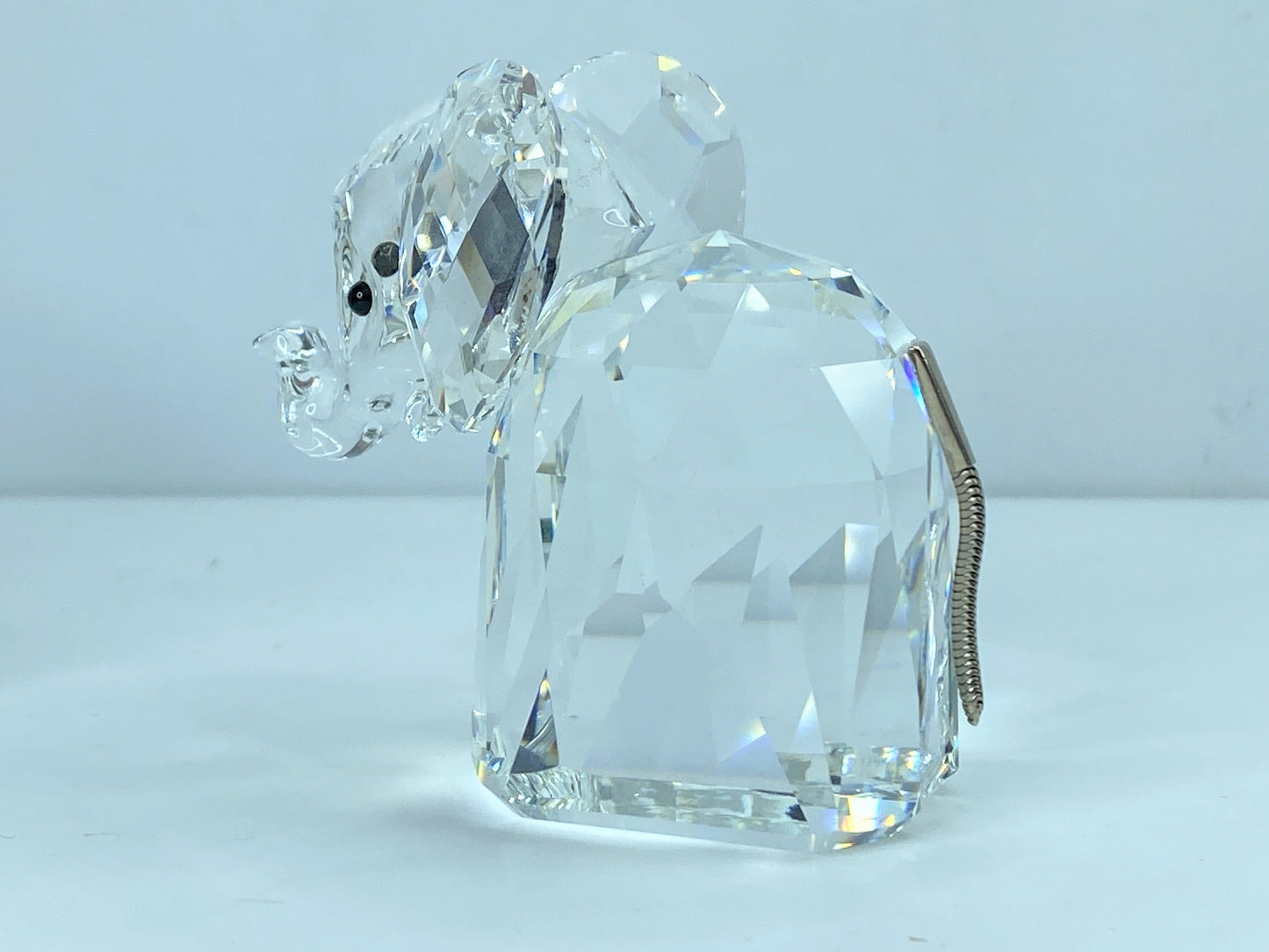 Swarovski Crystal Elephant with Metal Tail 2.5" tall Mint COA Mirror S101