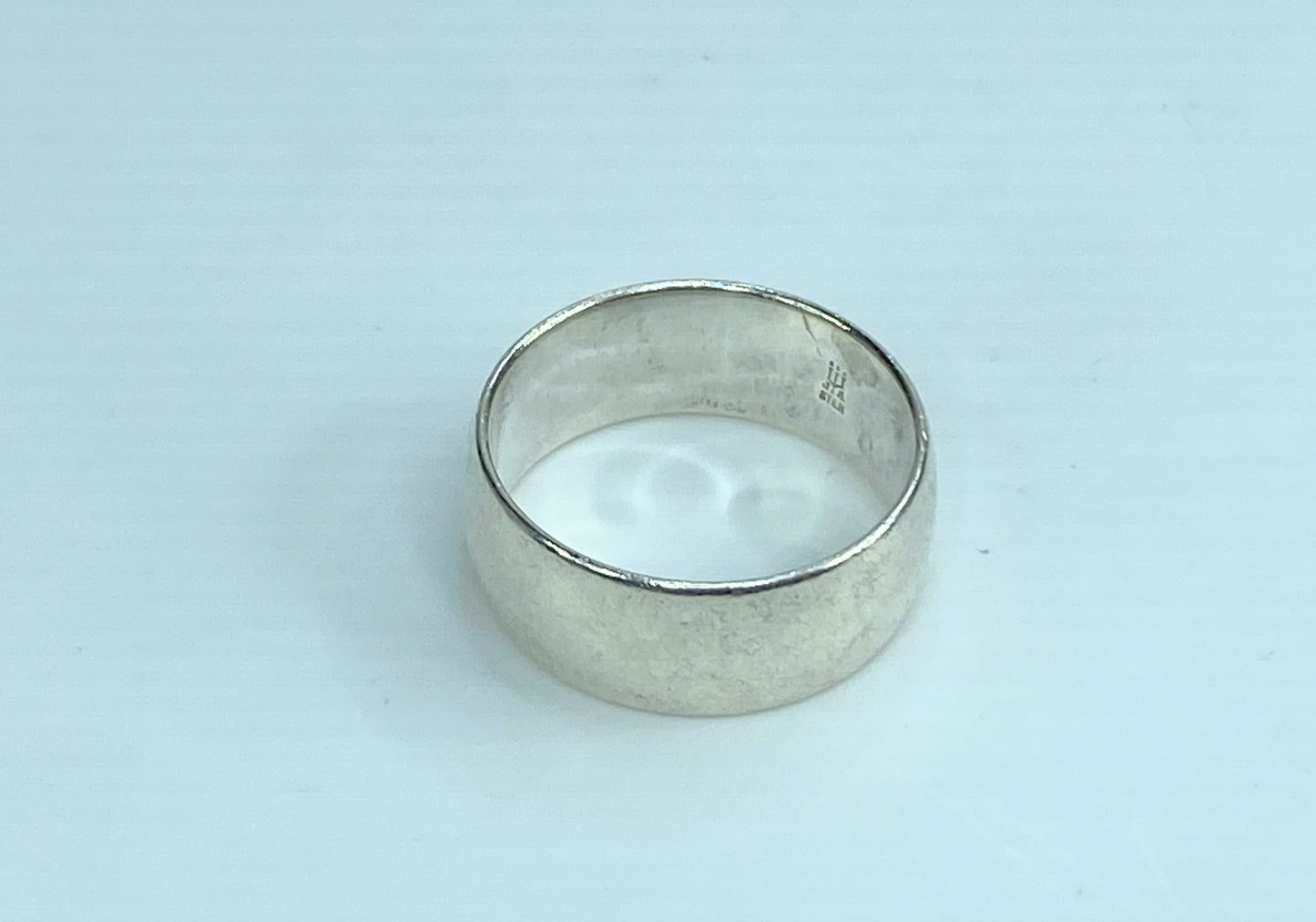James Avery 8.6mm Sterling Silver wide wedding half circle Wedding band JR603