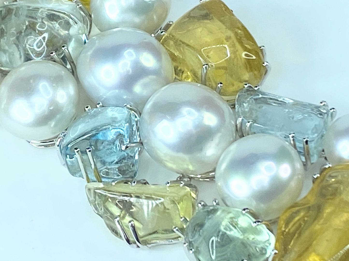 Utopia Pearls Bracelet 18Kt gold 102ct Aquamarines & Beryl JR8877