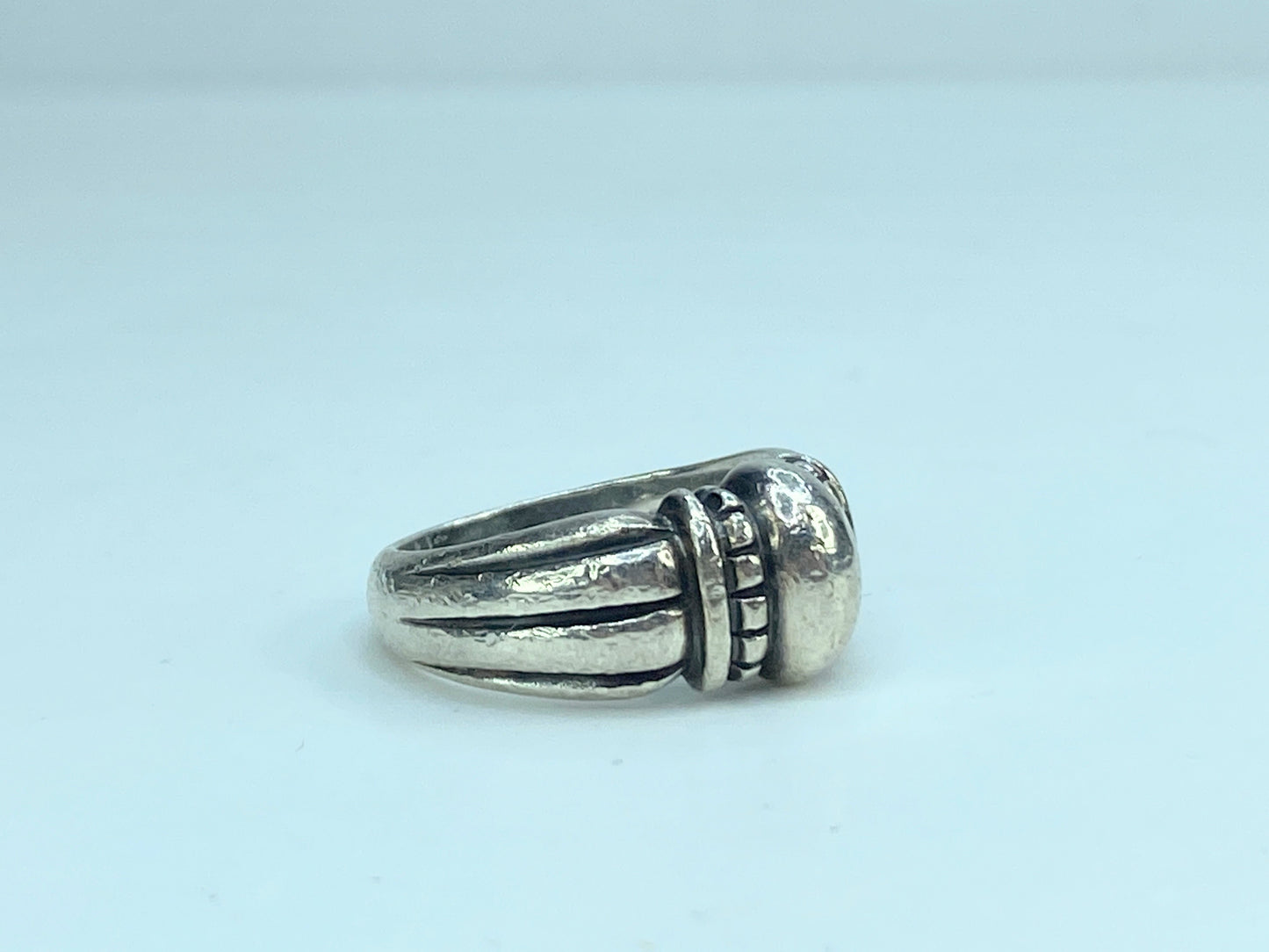 James Avery Thatch Sterling Silver Ring, Retired, with box size 7 JR613