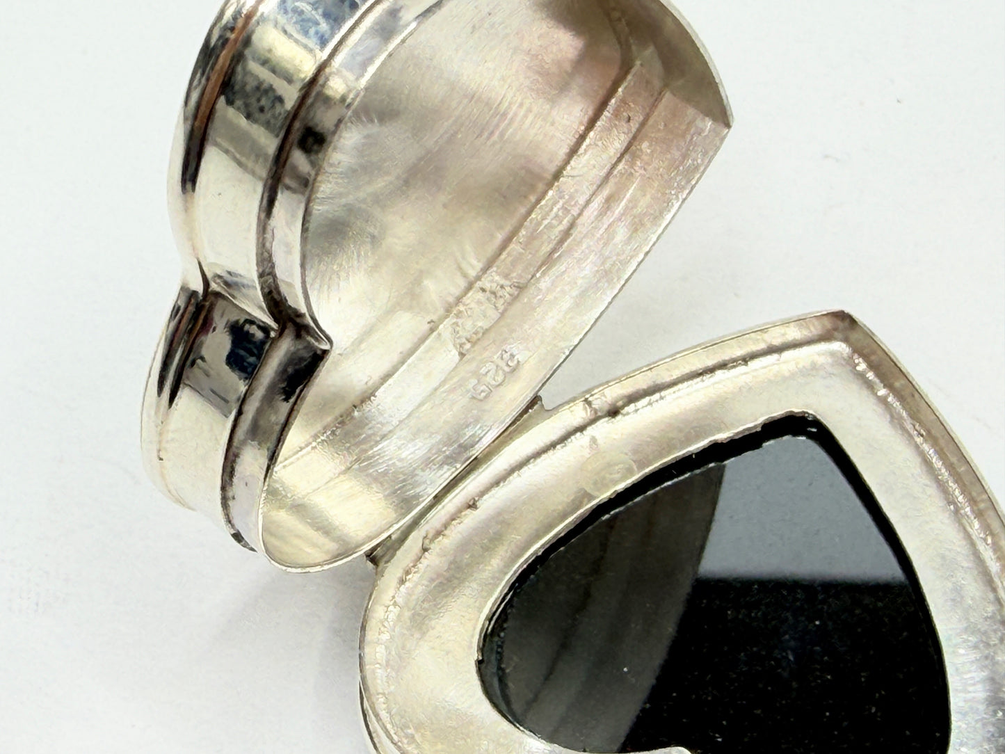 Sterling Silver Hematite Heart Shaped Hinged Trinket pill Box 26.8g SS183