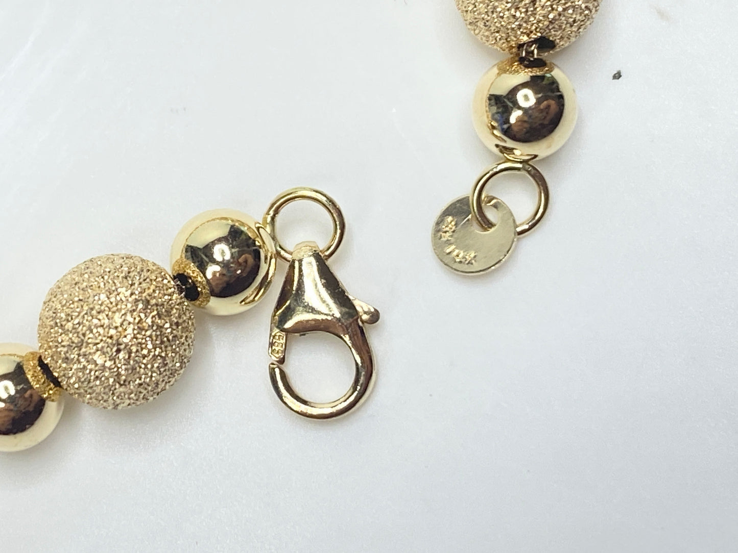 14K yellow Gold Satin and Polished Bead Bracelet 7 7/8" 4.1g JR1130