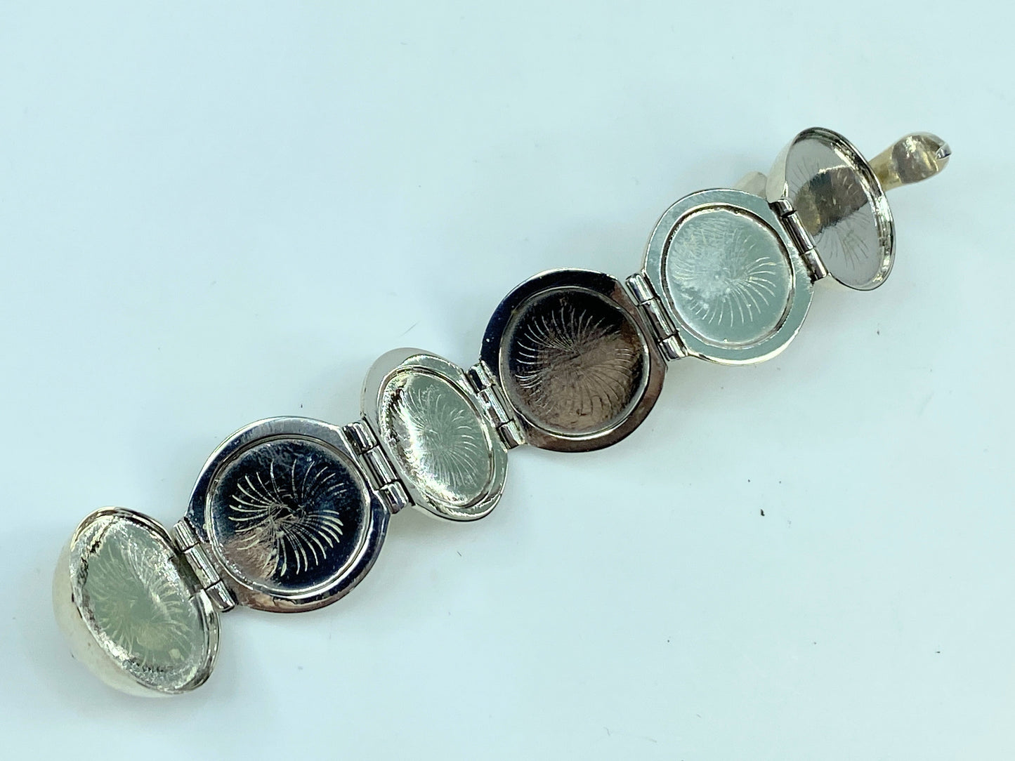 Modernist ball charm accordion locket expandable 6 photos sterling pendant SS82