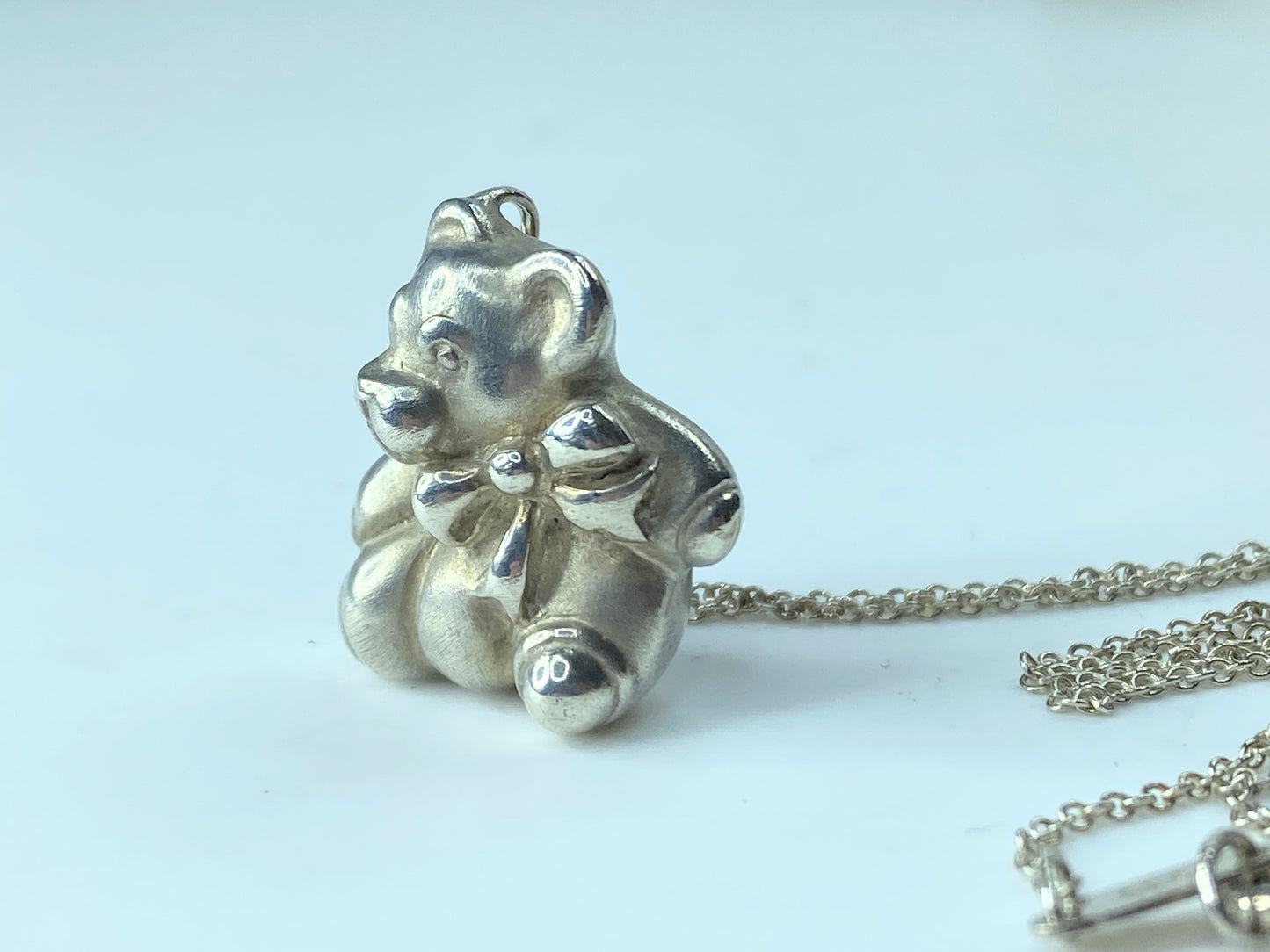 Tiffany & Co. 925 Silver LARGE 41mm Notes Script Pendant 19.0" necklace JR154