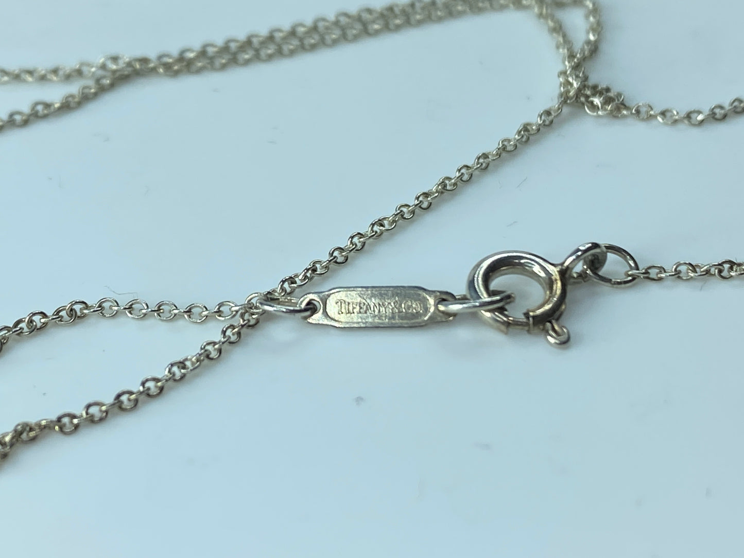 Tiffany & Co. Sterling Silver Teddy Bear with Ribbon Bow Necklace Pouch JR164