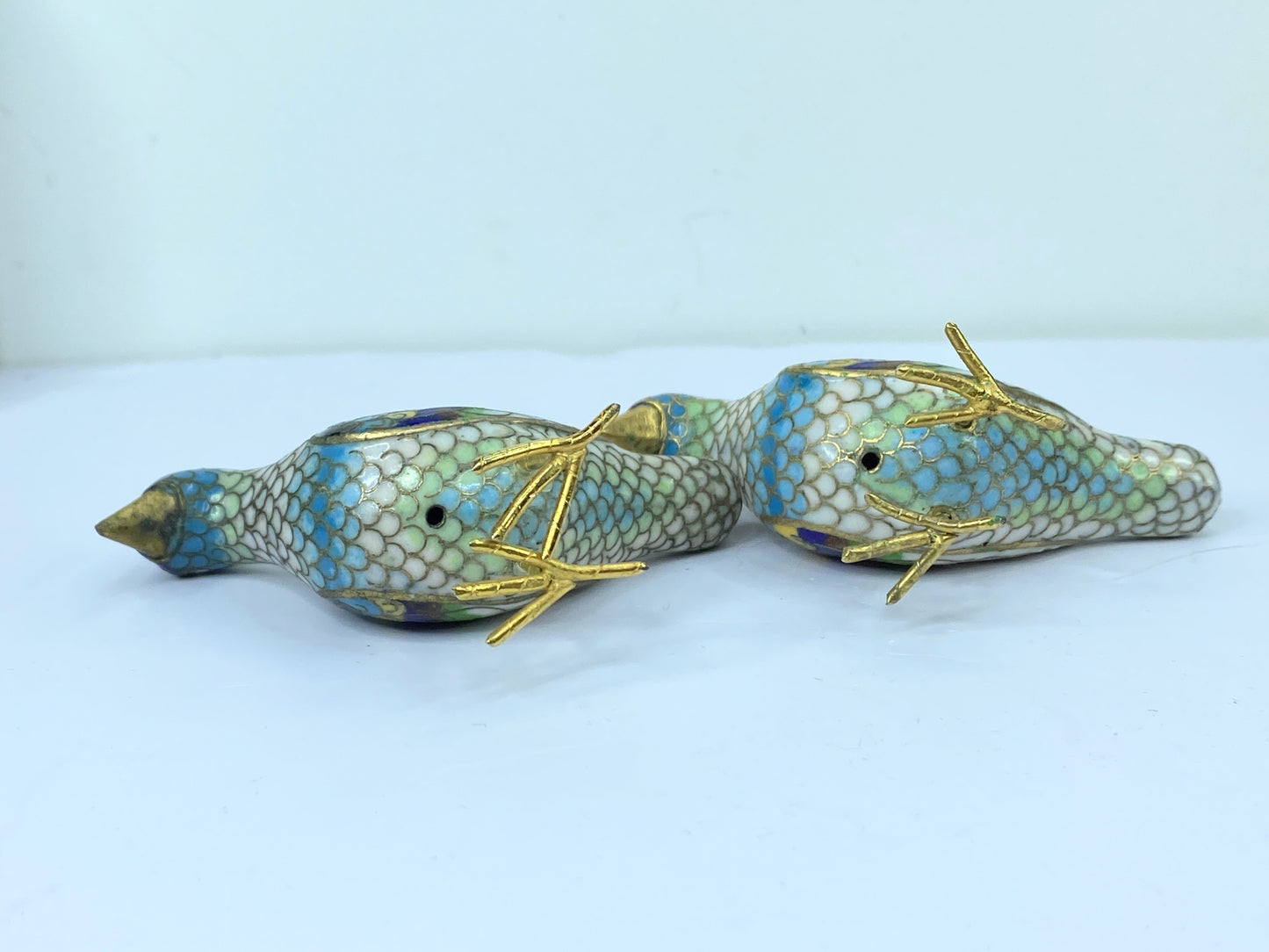 Pair of Chinese cloisonne bird ornaments 3 1/8" x 2 1/4" 67.5g A317