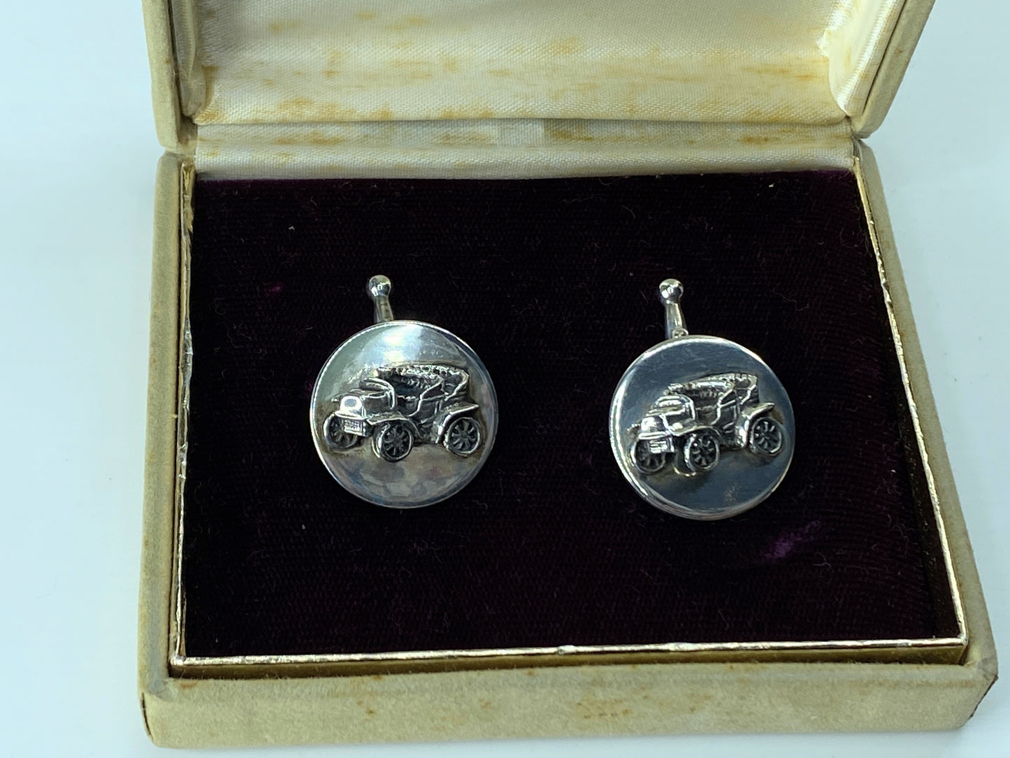 Cini Sterling Repousse automobile cufflinks in original box 24mm 21.6g GS208