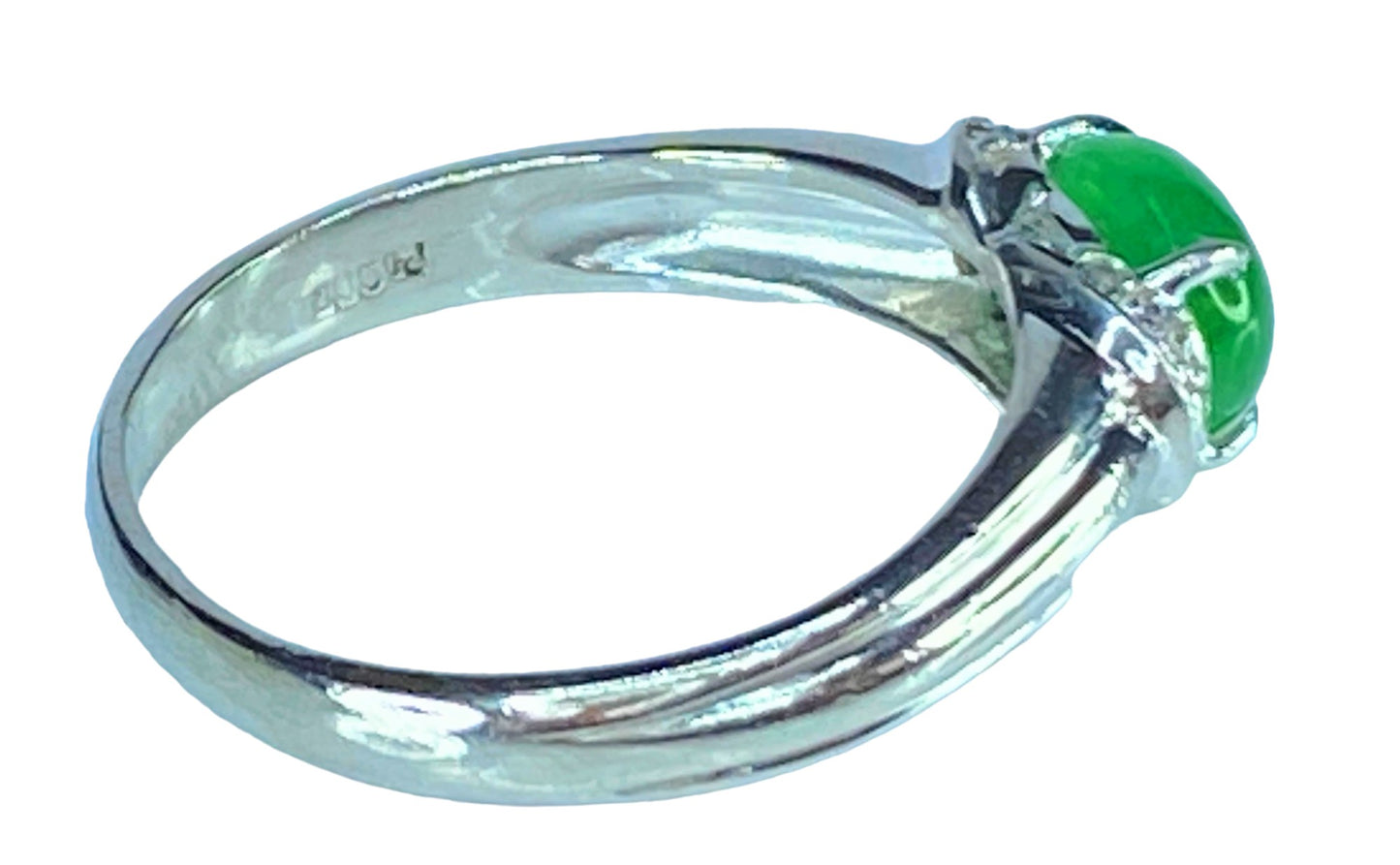Platinum 1.39ct Jadeite cabochon Diamond ring