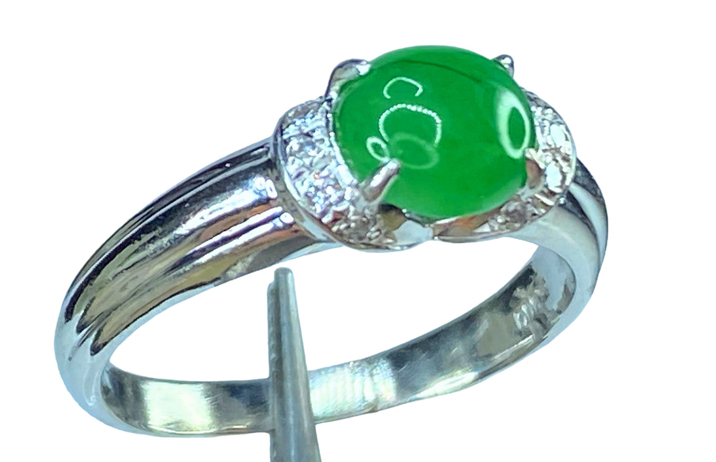 Platinum 1.39ct Jadeite cabochon Diamond ring