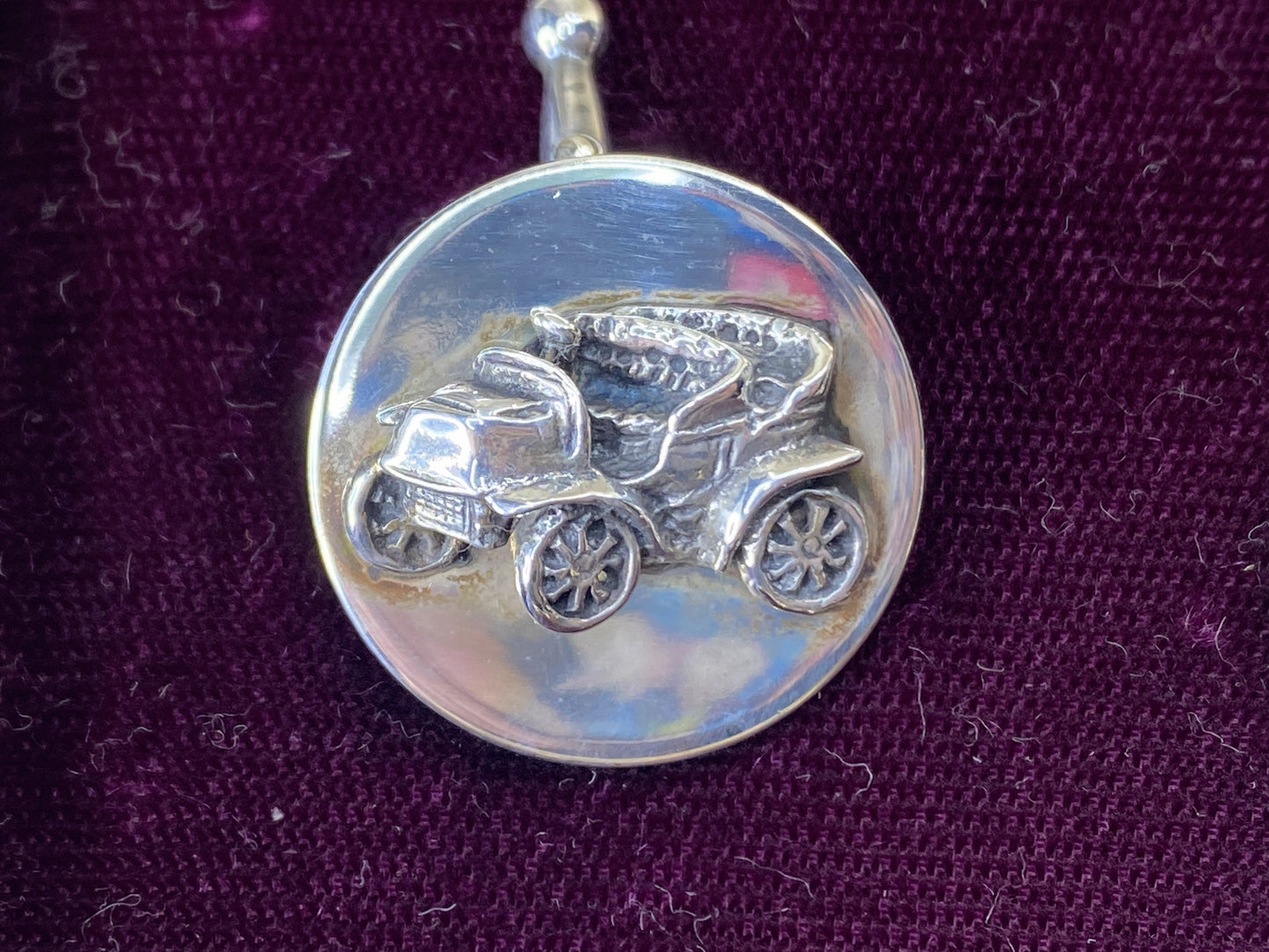 Cini Sterling Repousse automobile cufflinks in original box 24mm 21.6g GS208