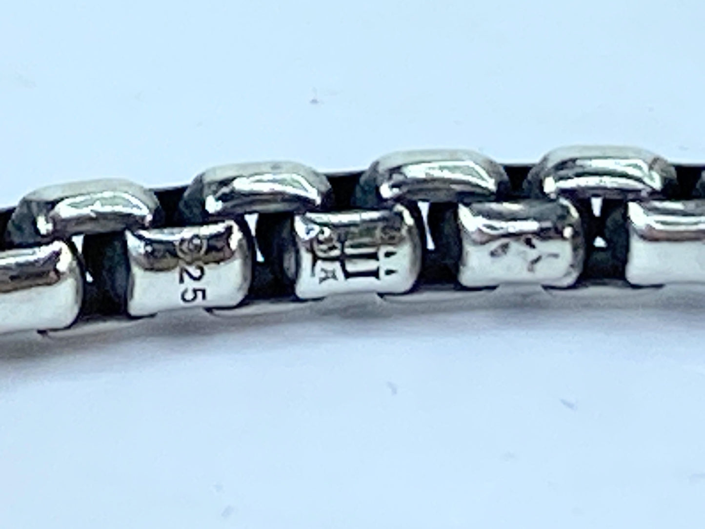 James Avery Retired Sterling Silver Rustic Box Chain Bangle Bracelet 8" JR661