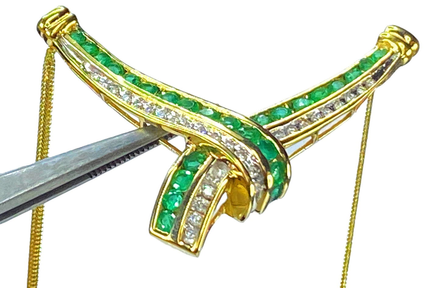 Italy 14K 1.77ct Diamond Emerald Chevron Statement necklace