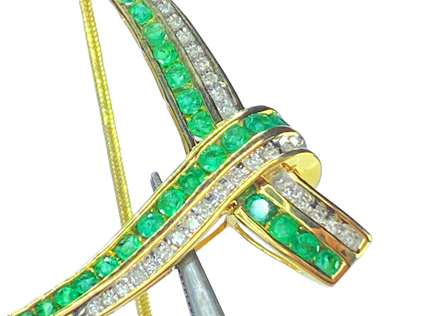 Italy 14K 1.77ct Diamond Emerald Chevron Statement necklace