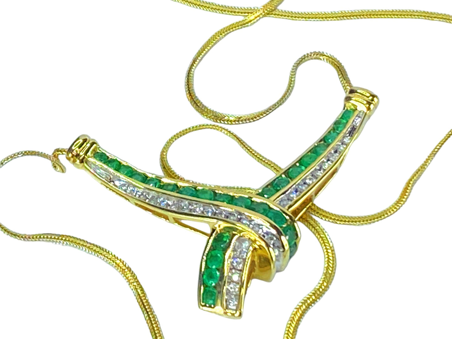 Italy 14K 1.77ct Diamond Emerald Chevron Statement necklace