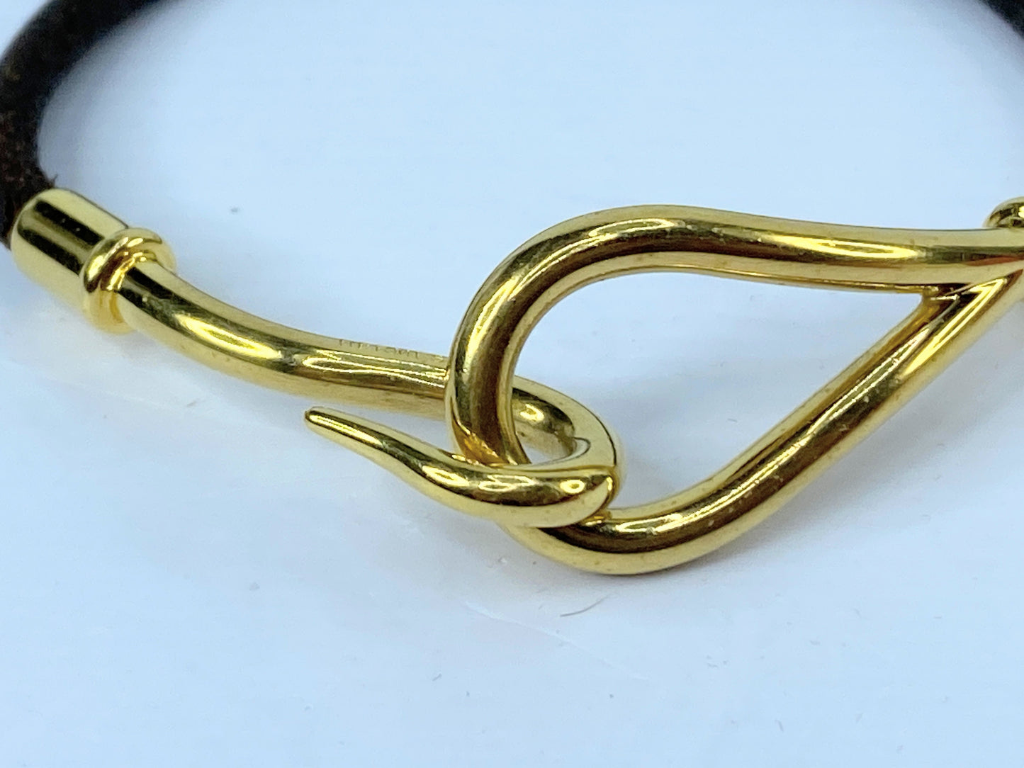 Authentic Hermès Yellow Gold Plated Jumbo Hook Brown Leather Bracelet 7" GS485