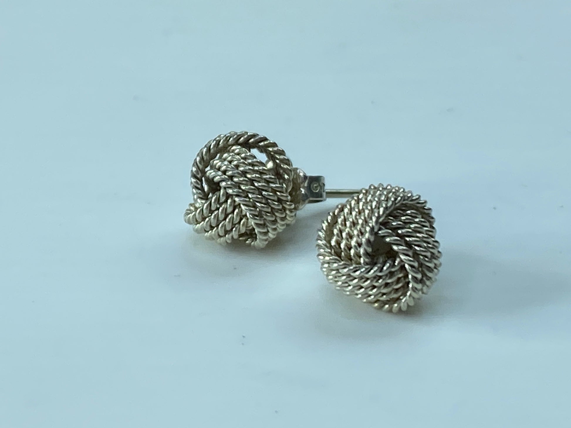 Tiffany & Co. 9.2mm Twist Knot Stud Earrings Sterling Silver with box 3.1g JR185