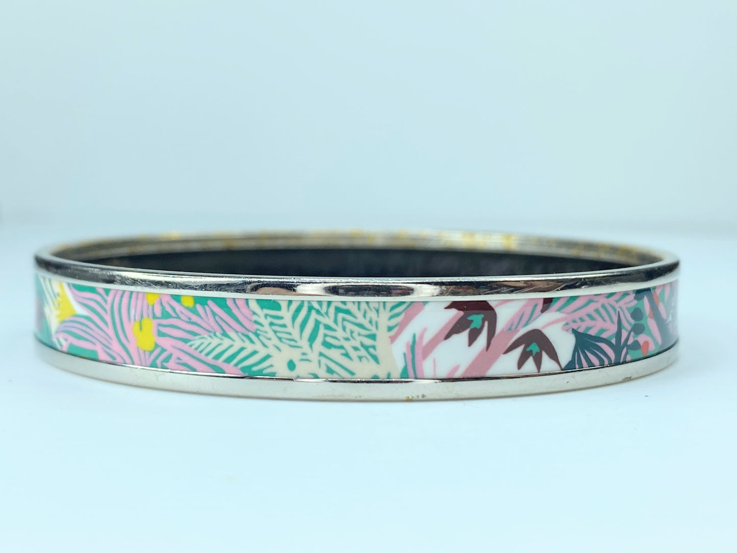 Hermes Enamel Dans un Jardin Anglais Printed Bracelet 62 Baroque JR9528