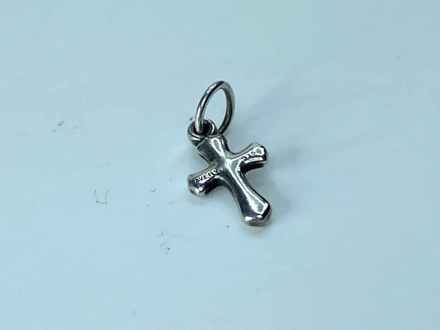 James Avery St Teresa Petite Small 925 Sterling Silver Cross pendant w/box JR187