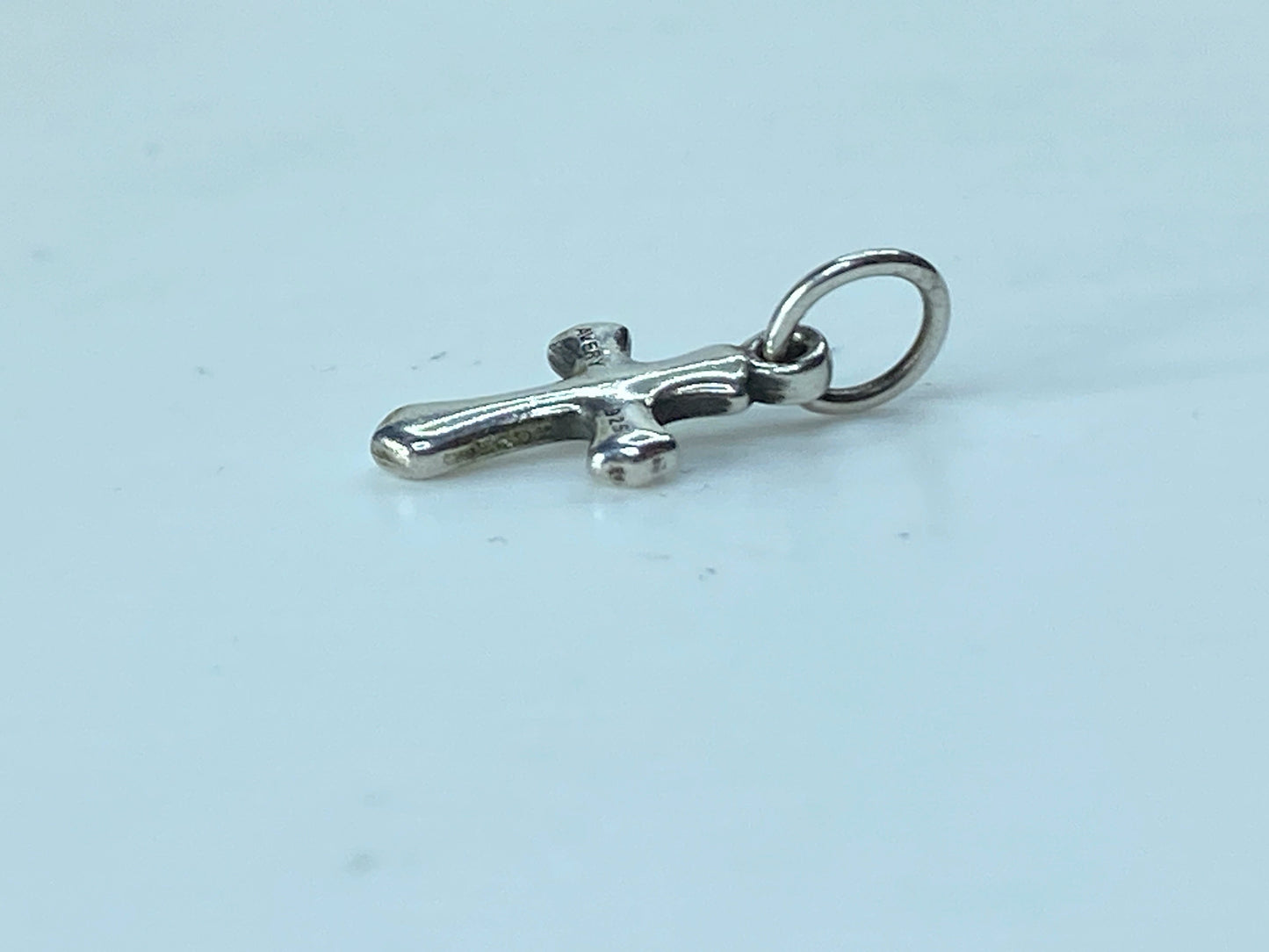 James Avery St Teresa Petite Small 925 Sterling Silver Cross pendant w/box JR187