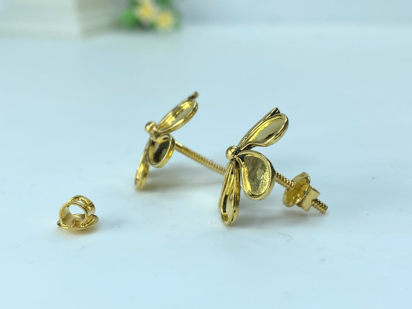 22K yellow gold Tropical Flower thread post stud earrings 17.8mm 7.1 g JR191