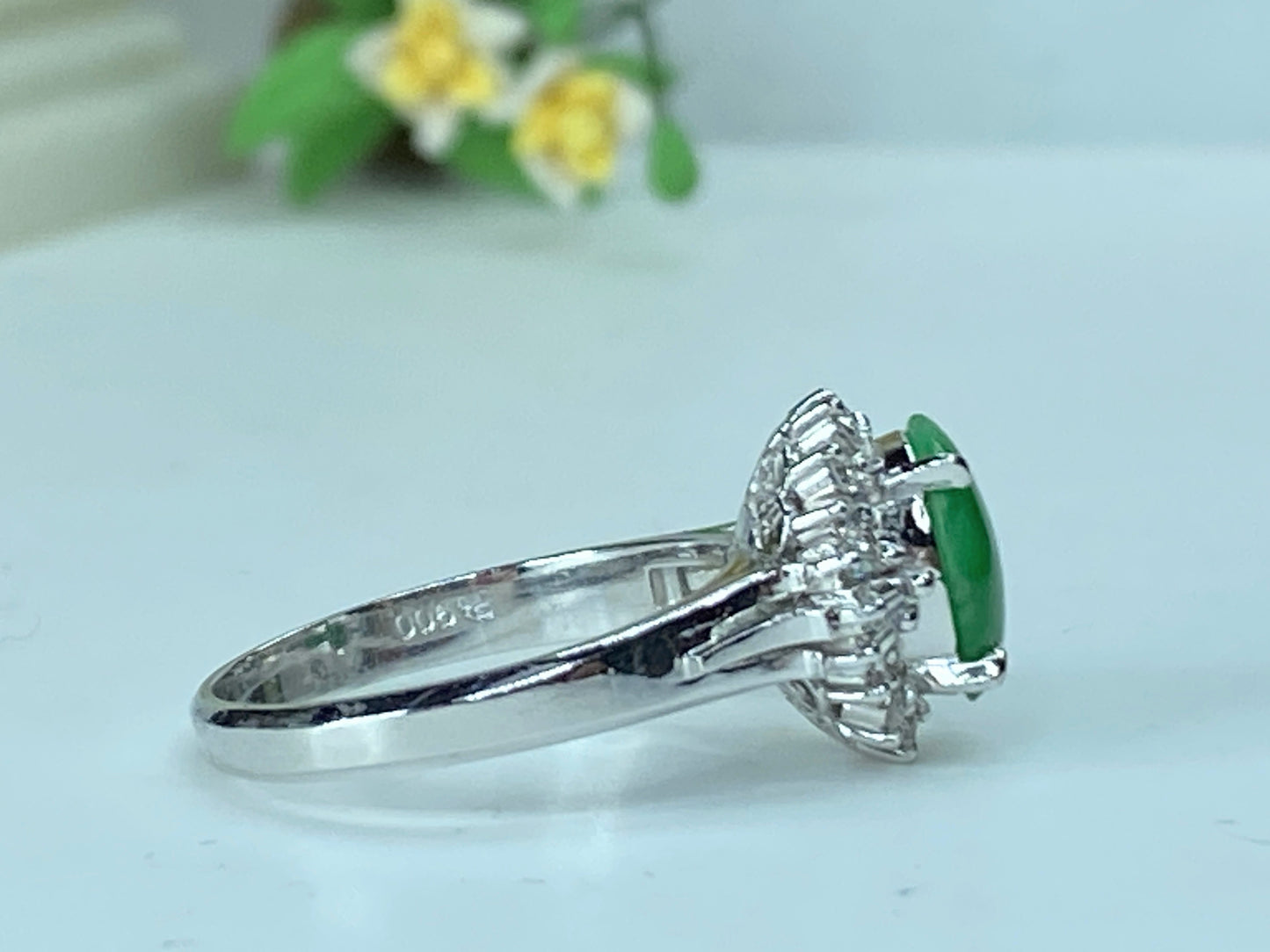 Platinum 3.01ct Jadeite cabochon 0.36ct G/VS Baguette diamond ring 5.7g s7 JR200