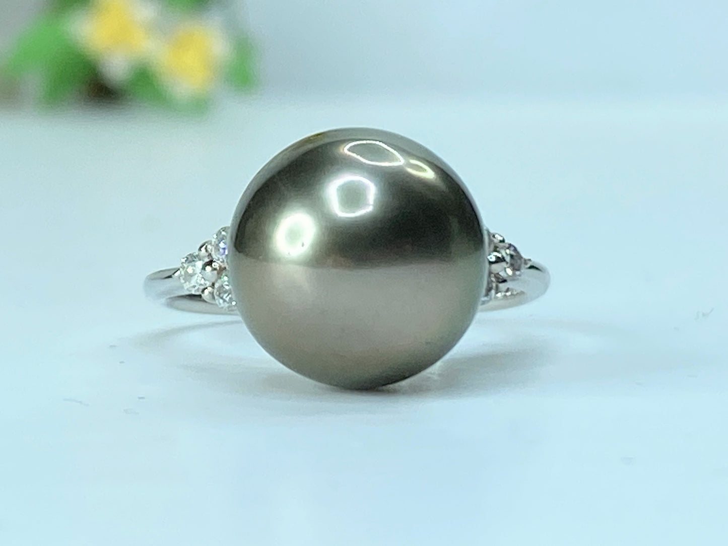 Platinum 11.5mm Black Grey ocean Pearl 0.1ct F/VS2 round brilliant Diamond JR194