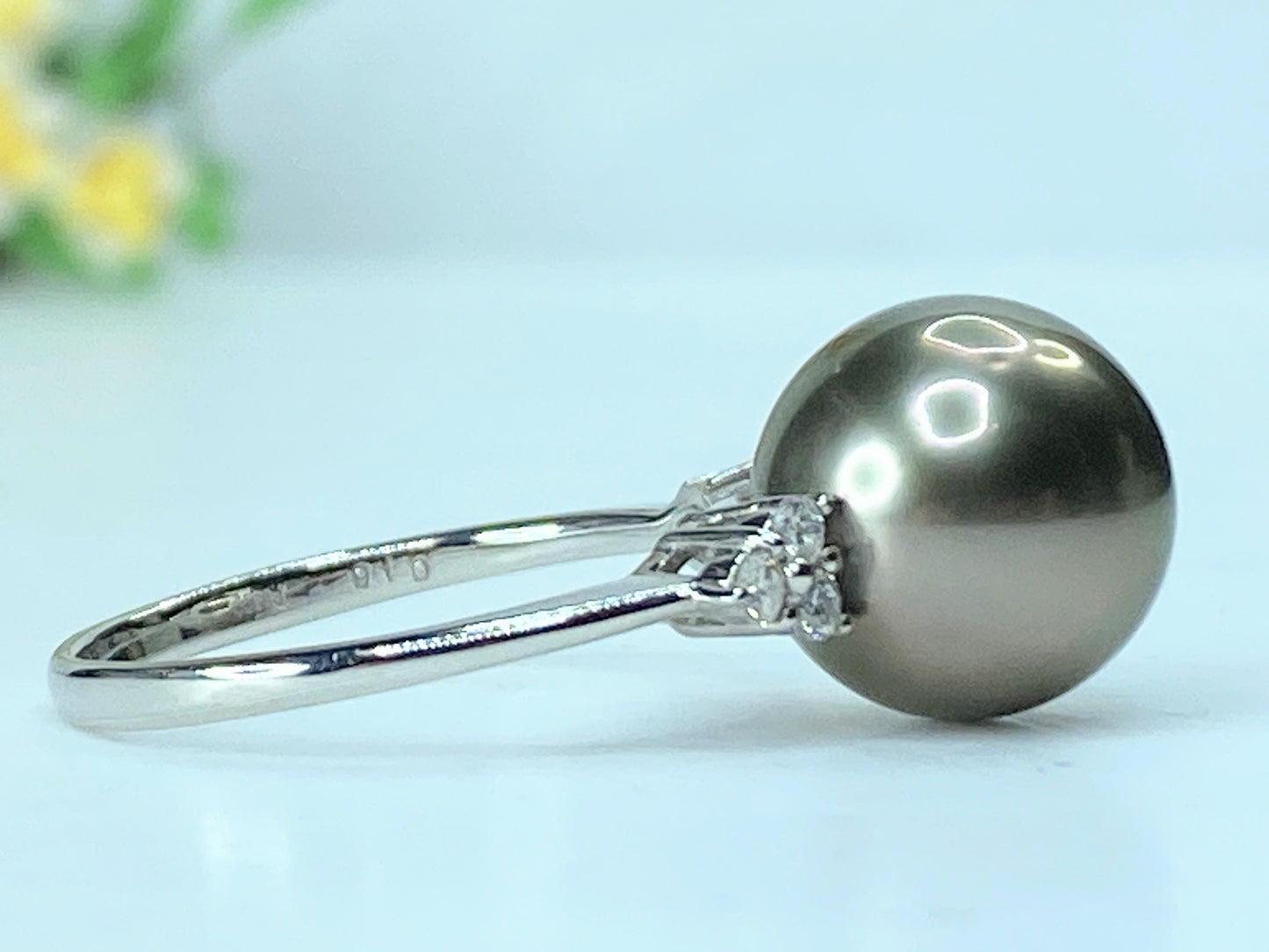 Platinum 11.5mm Black Grey ocean Pearl 0.1ct F/VS2 round brilliant Diamond JR194
