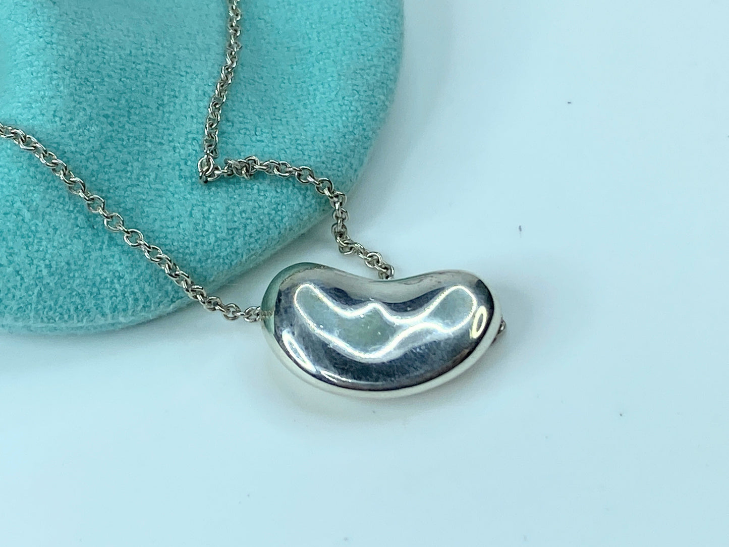 Tiffany & Co Elsa Peretti Sterling silver Bean 20.0mm necklace JR131
