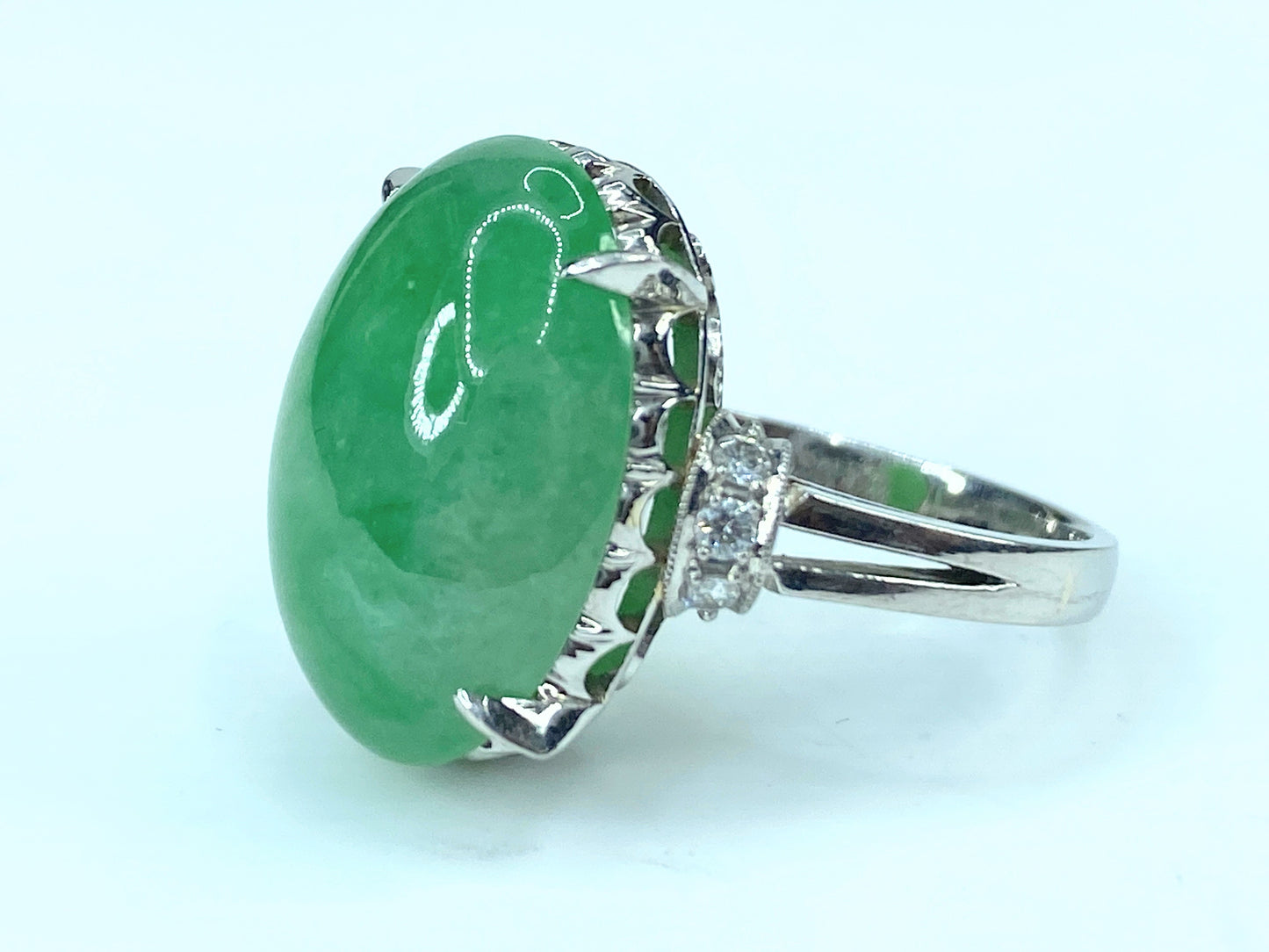 Platinum 13.4ct Jadeite Cabochon 0.18ct F/VS2 Diamond ring 9.6g s6.75JR9553