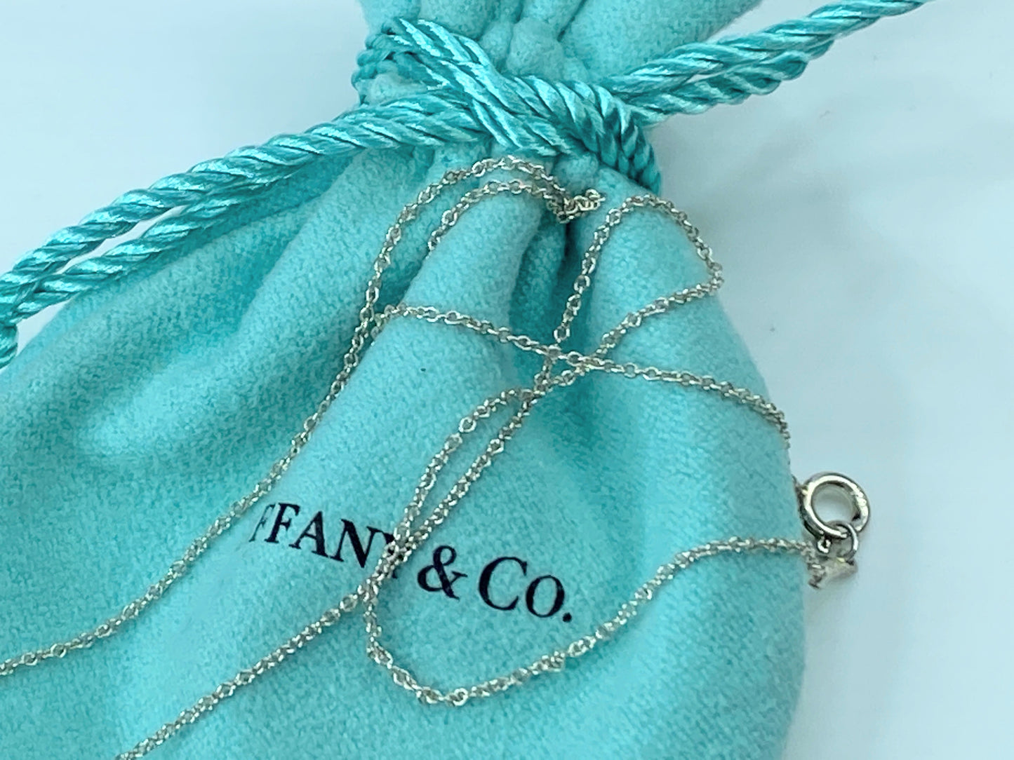Tiffany & Co Sterling Silver Paloma Picasso Loving Heart Necklace 16.5" JR132