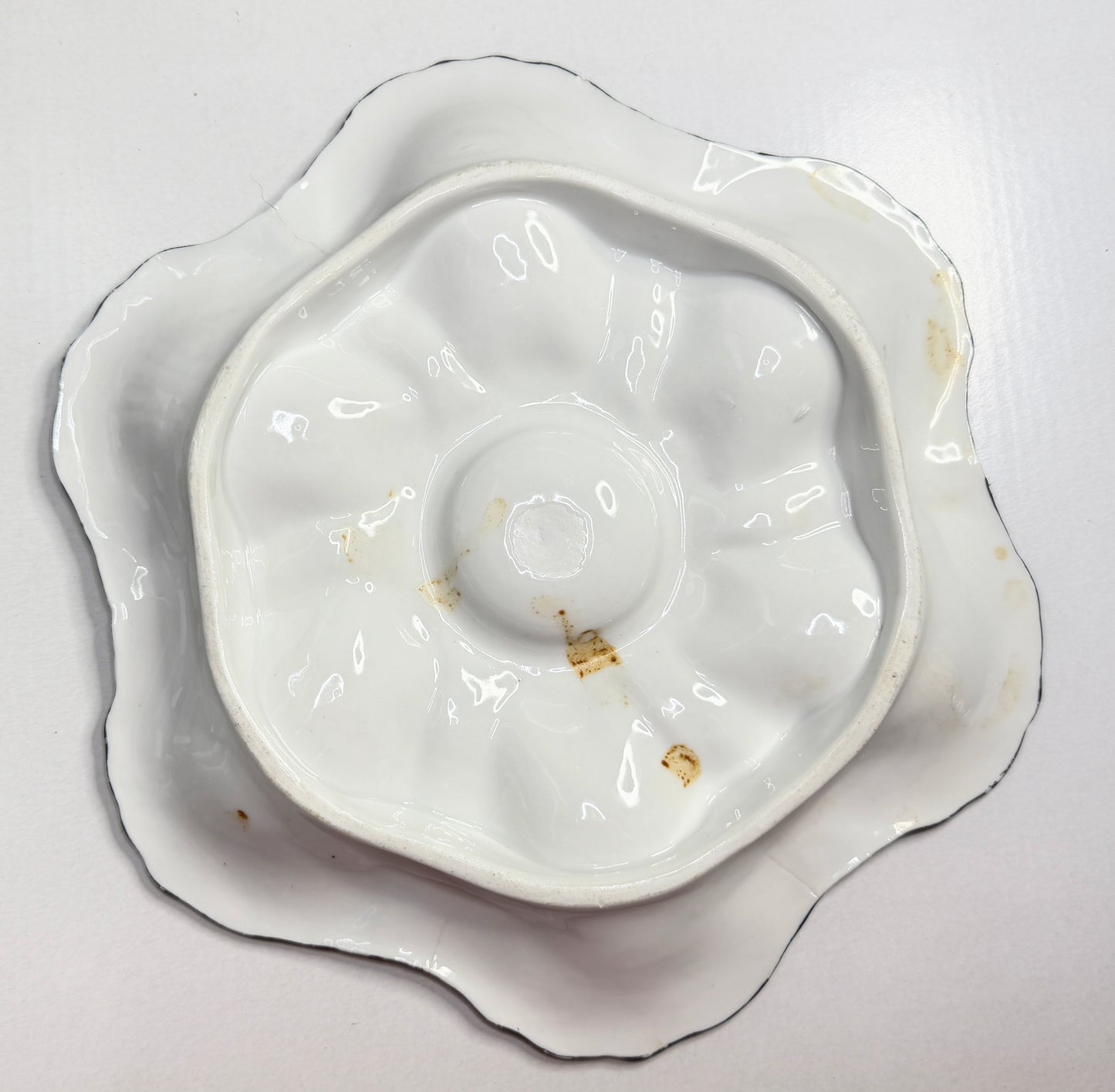 French Oyster Plate Belle Époque Black & White Naturalistic c1900 A745